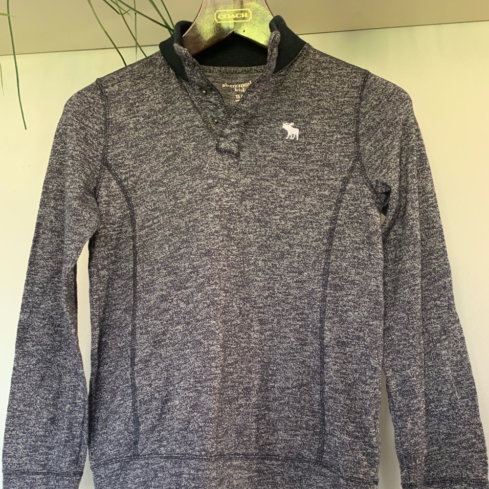 Abercrombie kids navy light sweater Henley shirt
